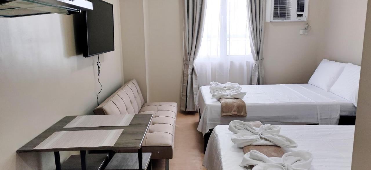 Sunvida Tower Stays Across Sm City Cebu Екстер'єр фото