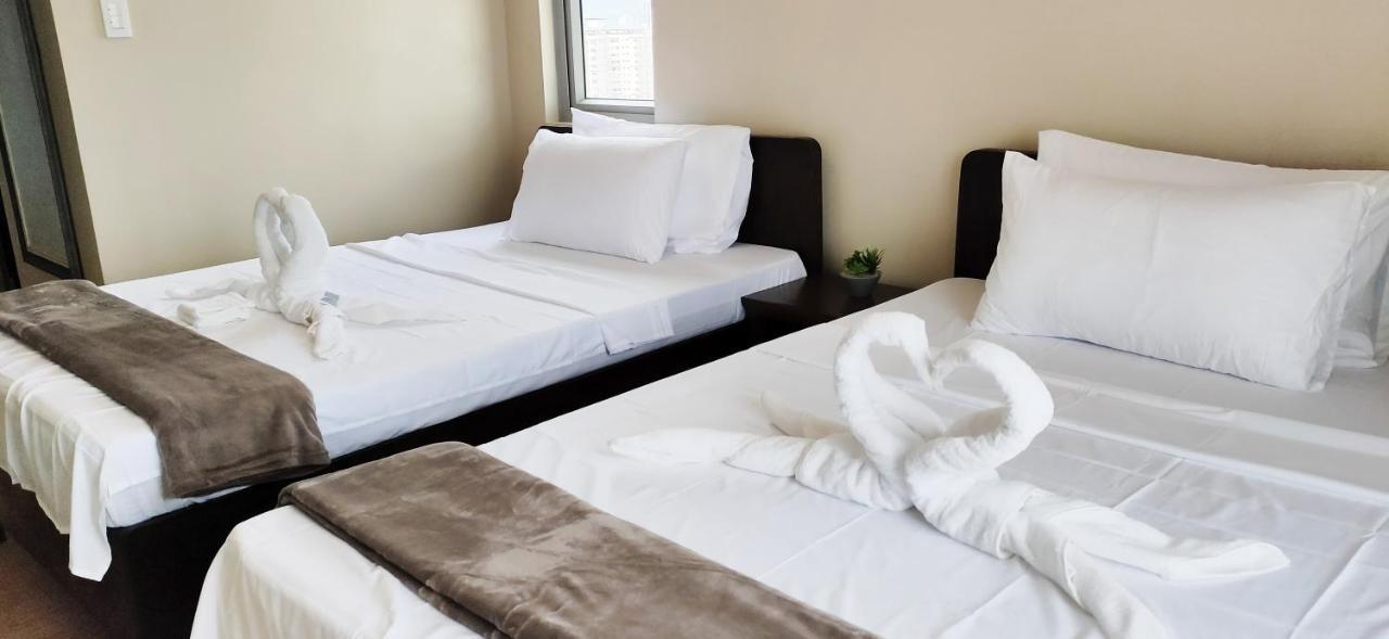 Sunvida Tower Stays Across Sm City Cebu Екстер'єр фото